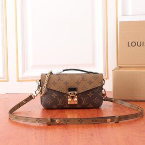 LOUIS VUITTON bag